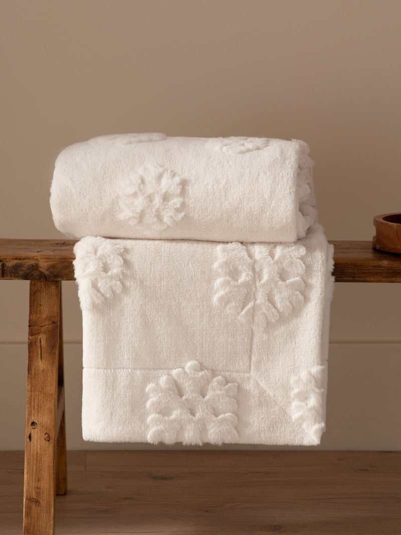 Furn Snow White faux fur throw 200x150cm, UK version