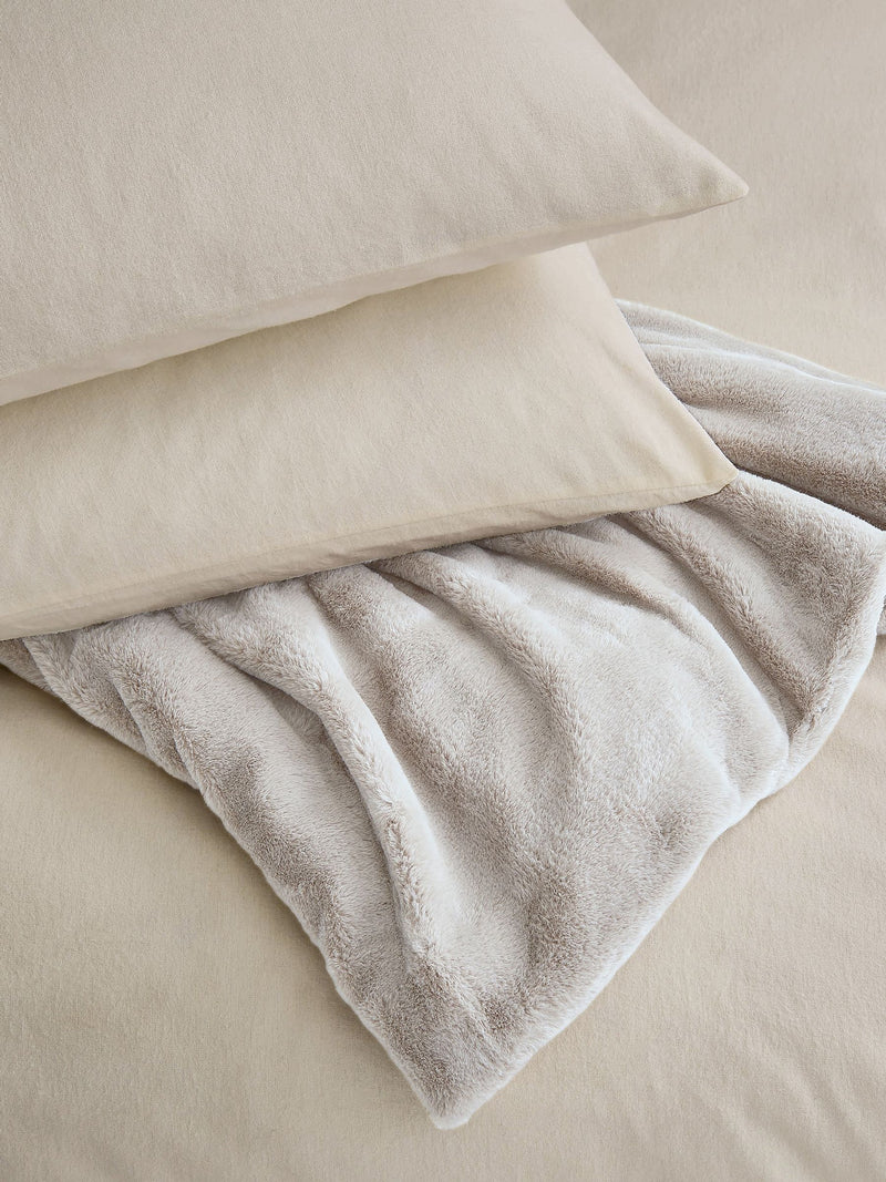 Helena Springfield faux fur throw 130x170cm - British product