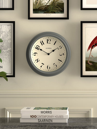 Next Jones Clocks graue venezianische Moosgrün-Wanduhr 30,5 cm- Jetzt online bei McGrocer kaufen