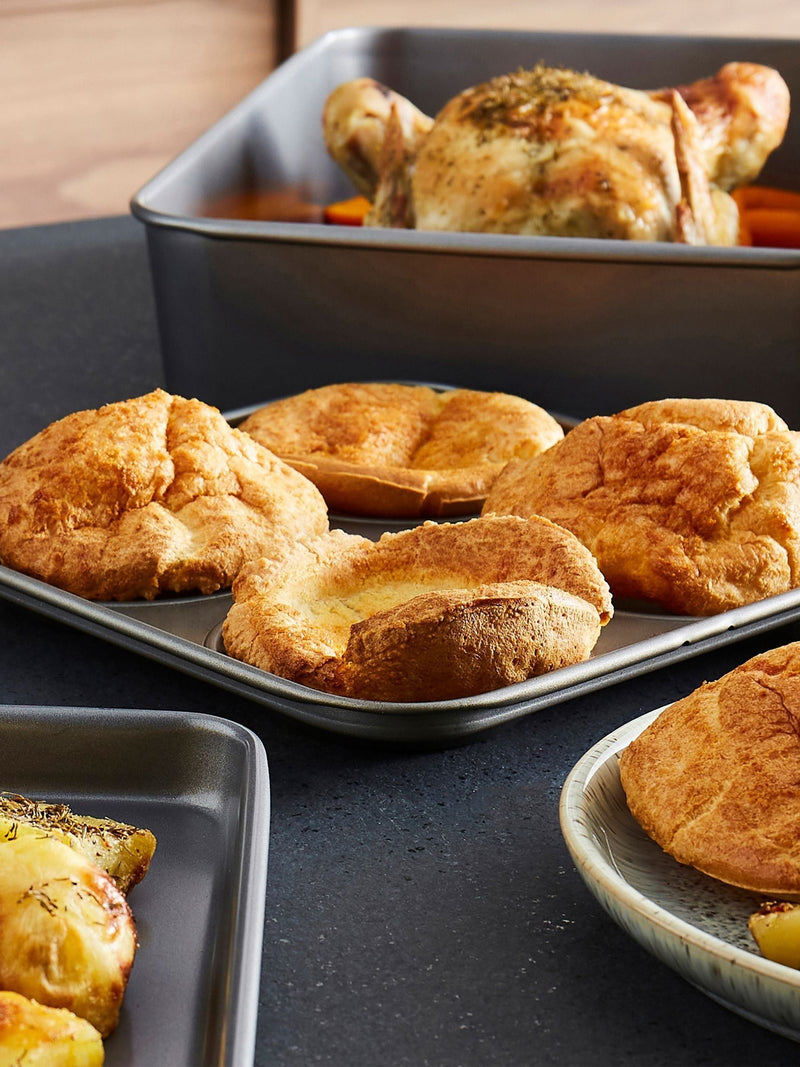 Morphy Richards 4-cup Yorkshire pudding tray, British product