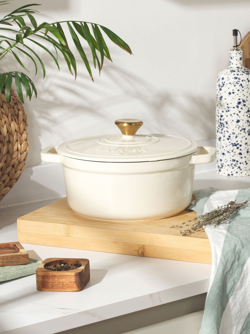 Salter cream cast iron casserole pot 3.4L (British brand)