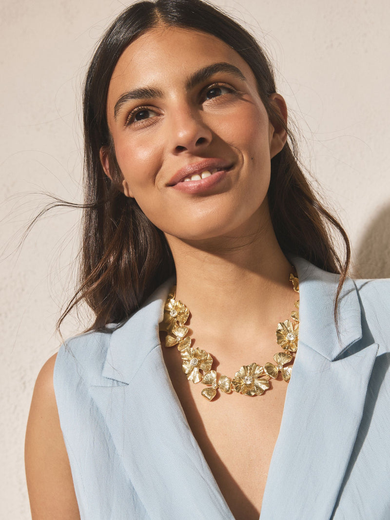 Necklace gold tone floral sparkle - British product