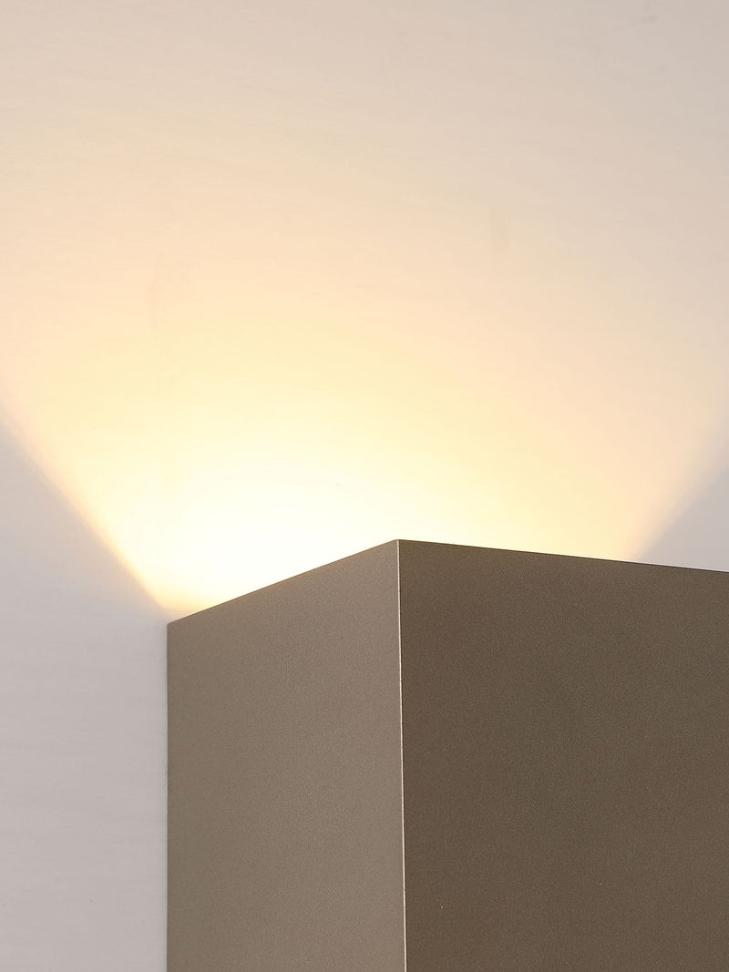 Searchlight Latte Bron wall light 9.5cm, UK version