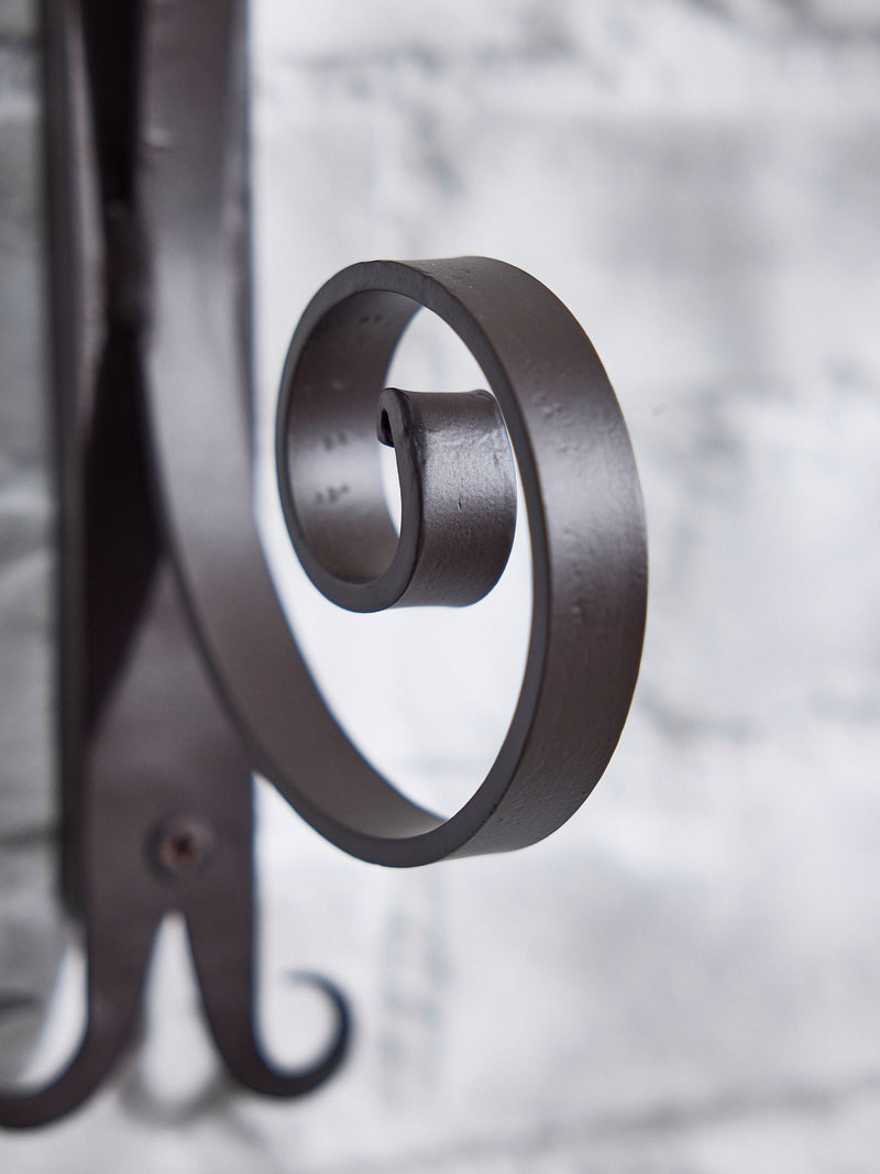 Dibor antique brown curved wall bracket, UK version