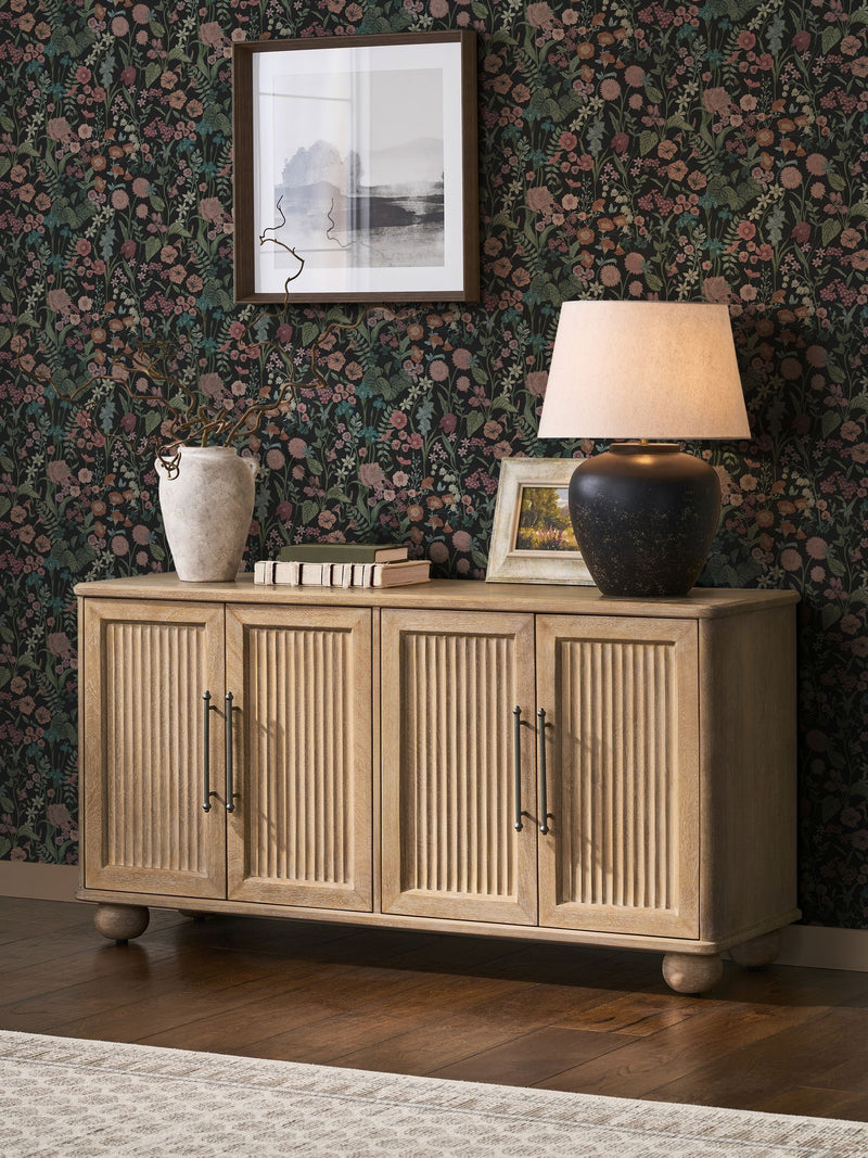 Night Botanical Floral wallpaper sample A4 (British brand)