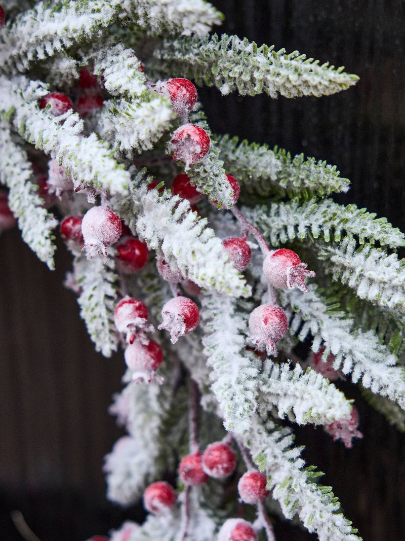 Dibor frosted berries wreath 50cm - British product