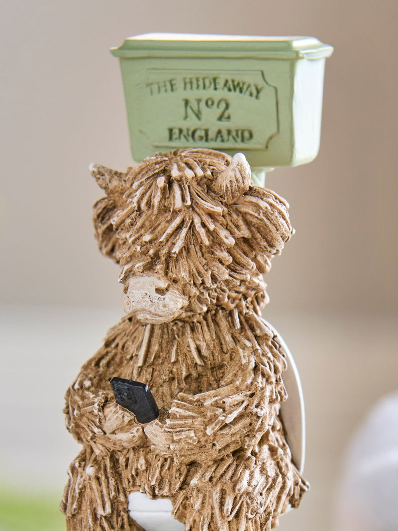 Hamish the Highland Cow bathroom ornament, UK version