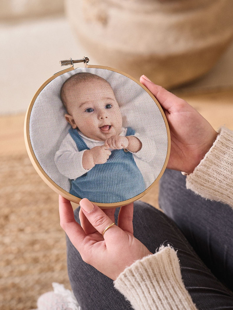 No Ordinary Gift personalised newborn baby photo hoop 15cm (British brand)