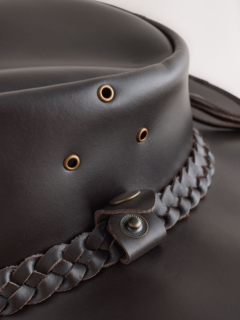 Brown leather cowboy hat with wide brim (British brand)