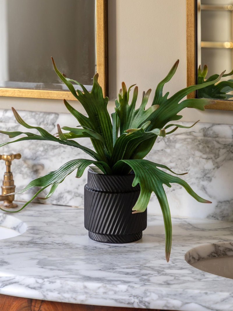 Gallery Home 43.5cm faux platycerium ceramic pot, UK version
