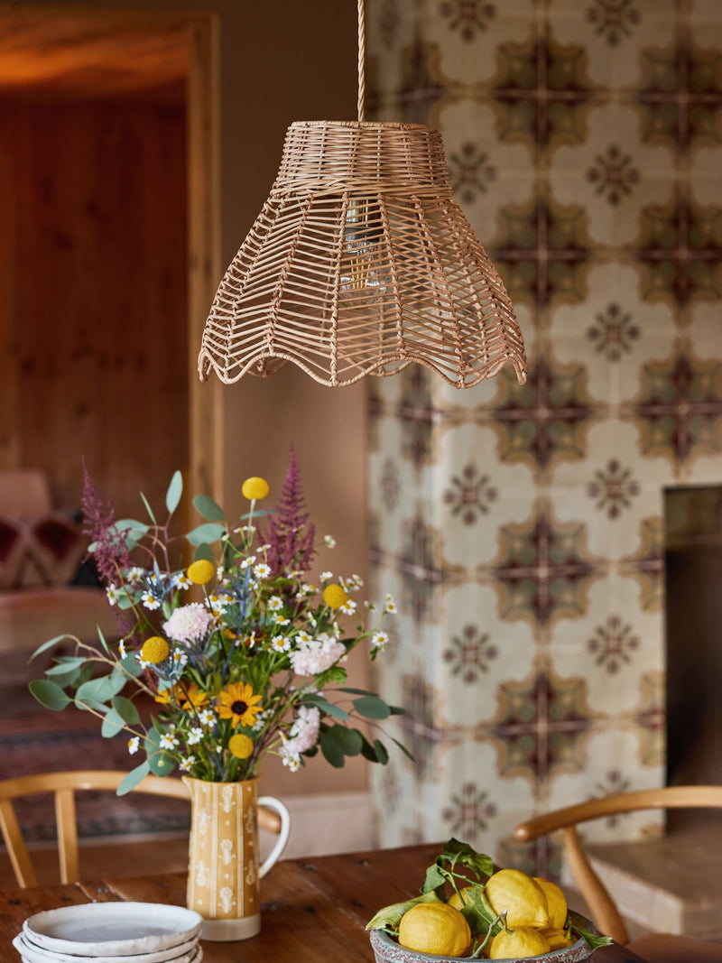 FatFace natural rattan scalloped edge light shade, UK version