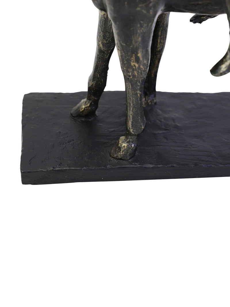 Libra Interiors bronze kissing couple with horse sculpture 24.5cm height, UK version