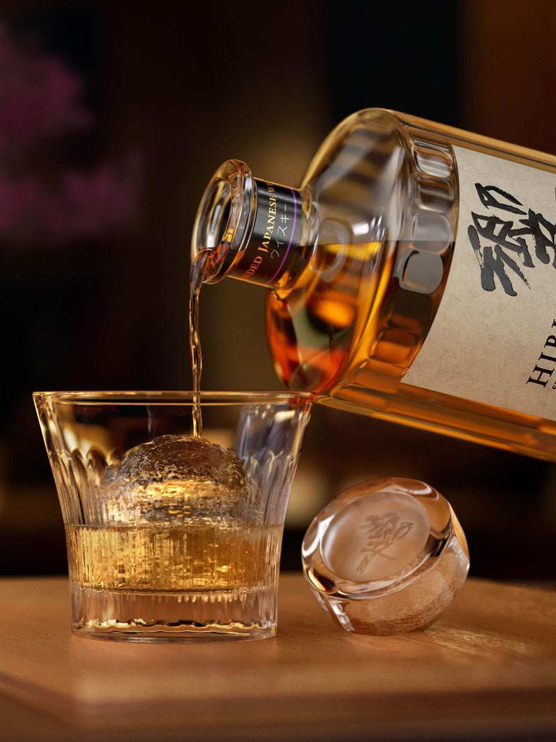 Hibiki Japanese Harmony blended whisky, UK version