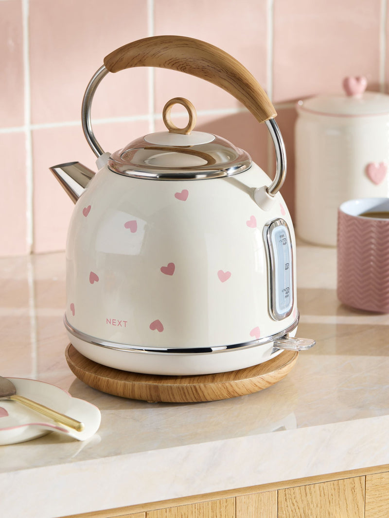 Cream With Pink Hearts Malvern Kettle