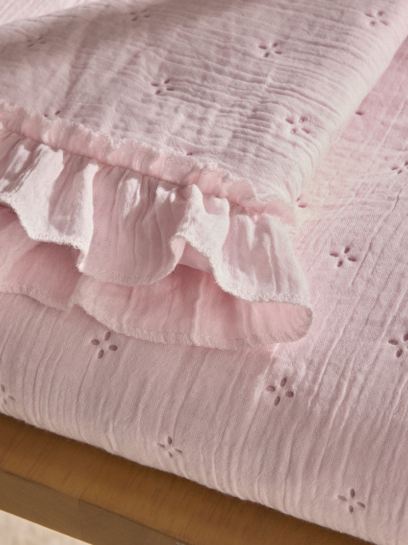 Pink quilted textured throw - British product