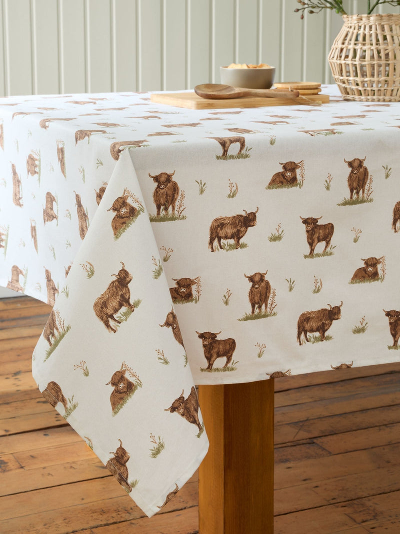 Catherine Lansfield Highland cow cotton tablecloth 132cm x 178cm - British product