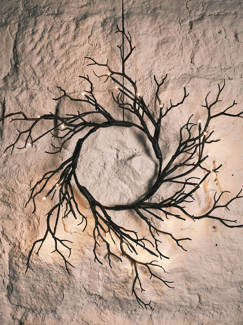 Lights4fun pre-lit black twig Halloween wreath 40cm, UK version