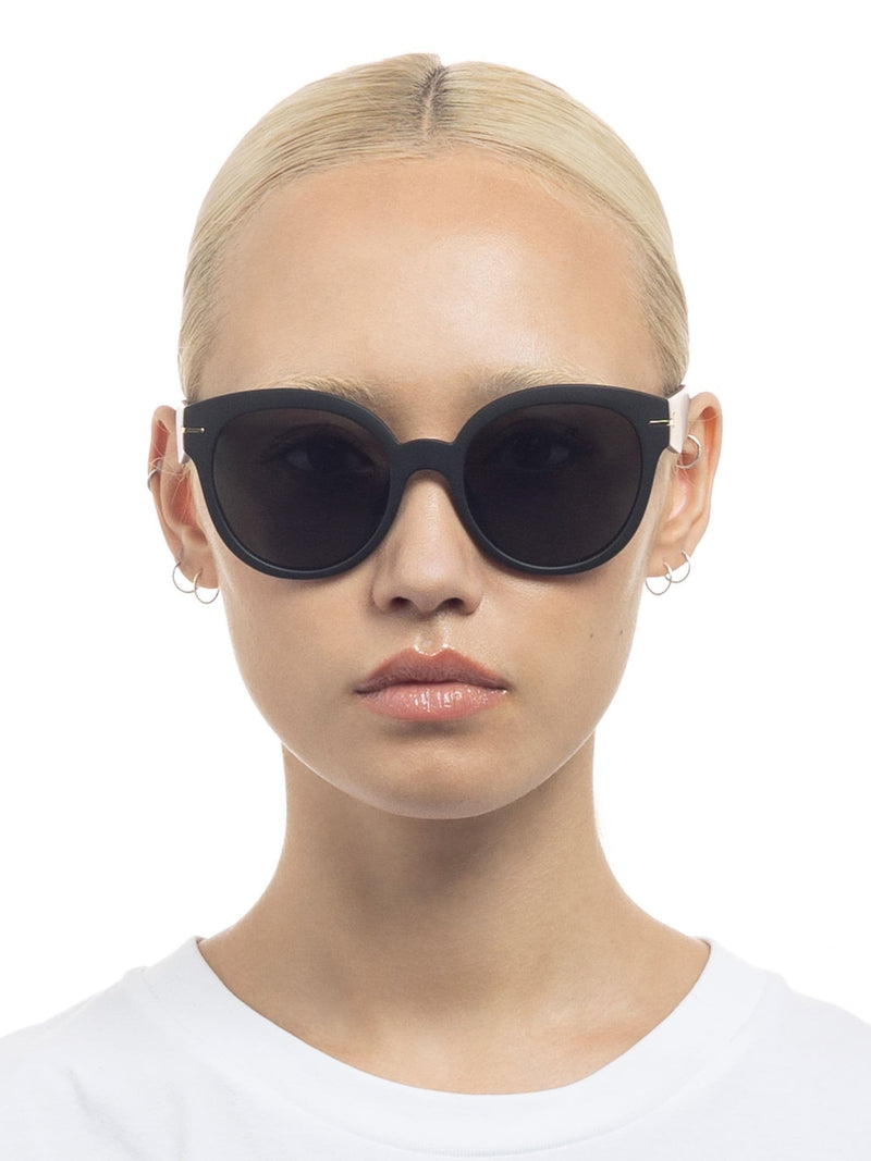Le Specs Capacious sunglasses tort frame brown mono lenses - British product