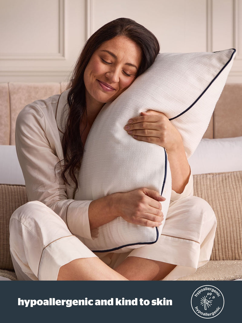 Silentnight Hotel Collection Prestige white pillow (British brand)