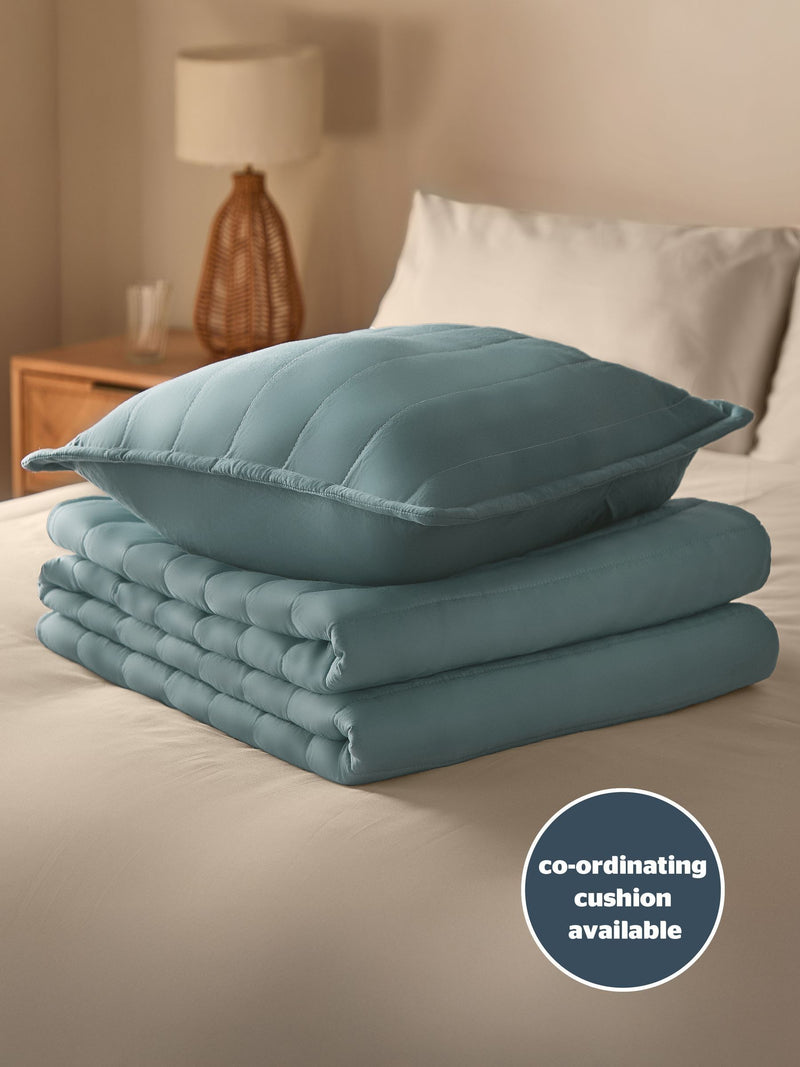 Silentnight blue quilted bedspread 150x200cm, imported from the UK