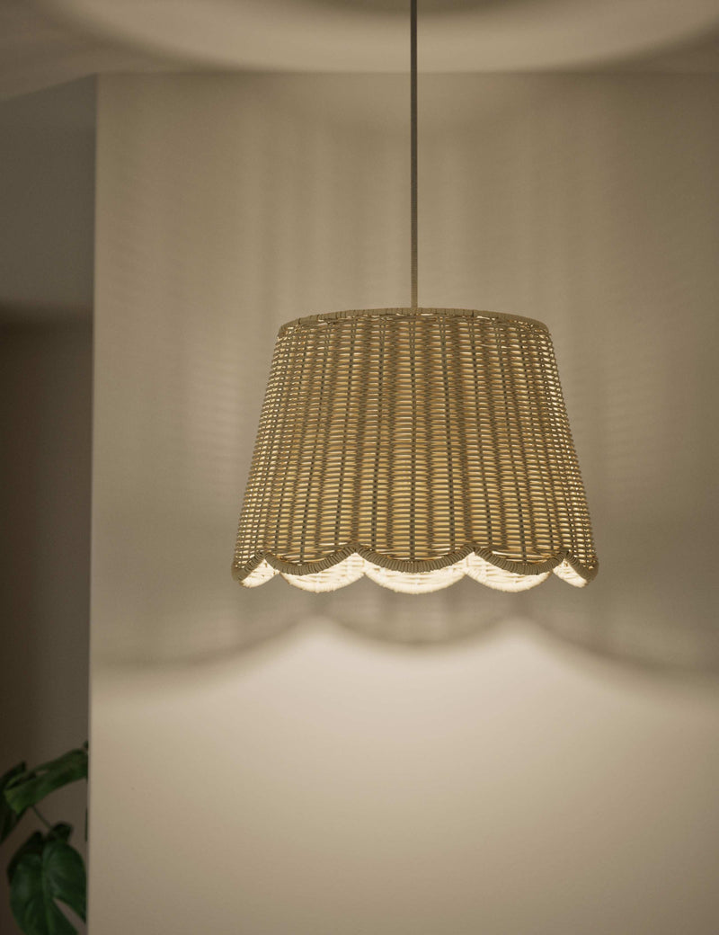 Natural wicker scallop lamp shade 35cm (British brand)