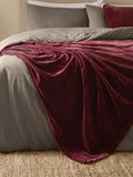 Yard Beetroot Heavy Chenille Throw
