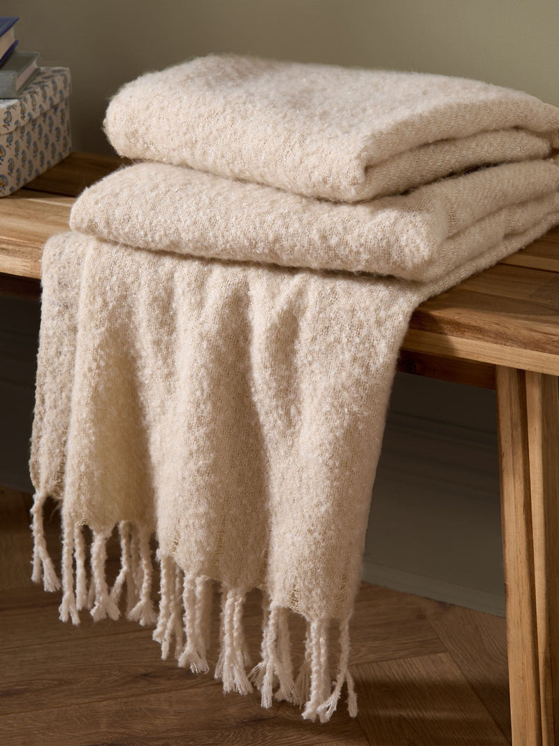 Wylder Purple Heather Isla Soft Tasselled Throw 130 x 180 cm