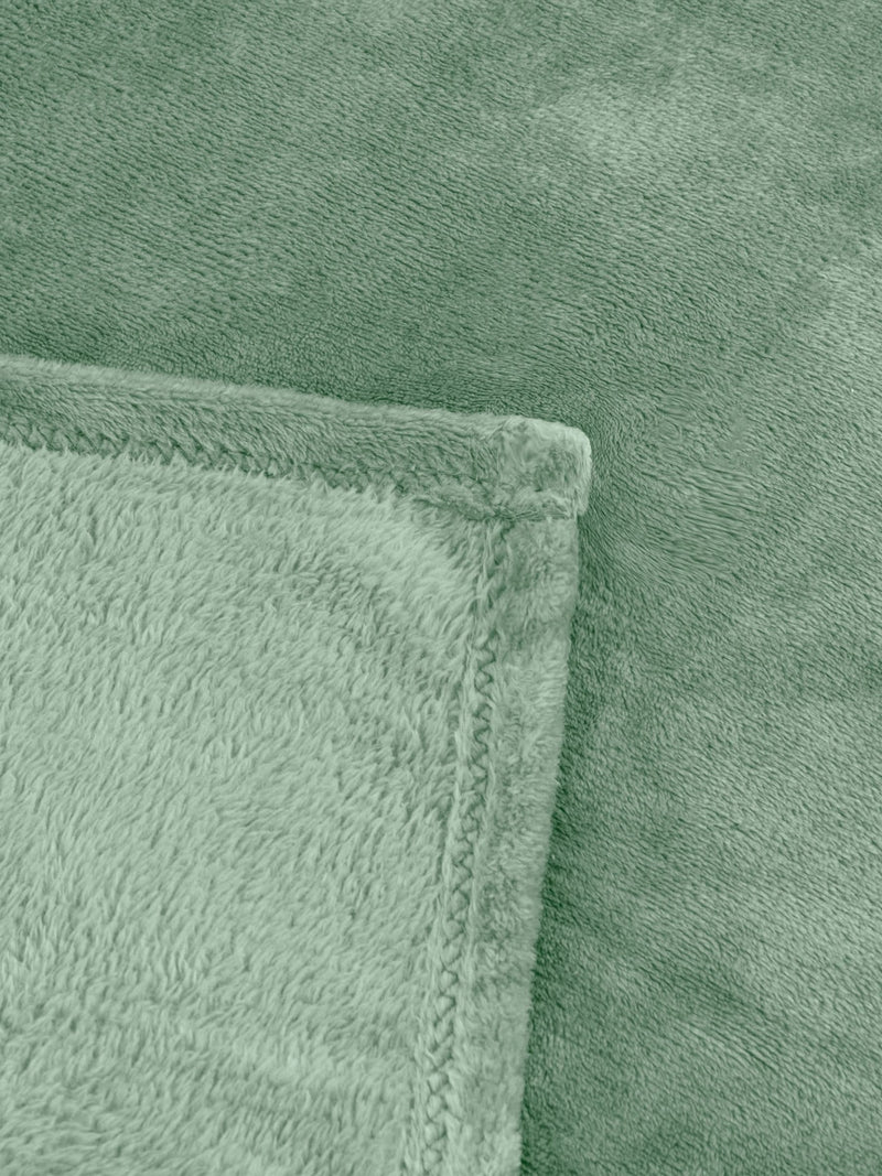 Furn sage green fleece throw 180x140cm (British brand)