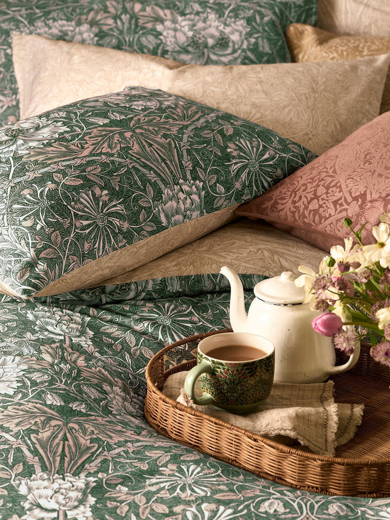 William Morris Honeysuckle and Tulip duvet cover set (British brand)