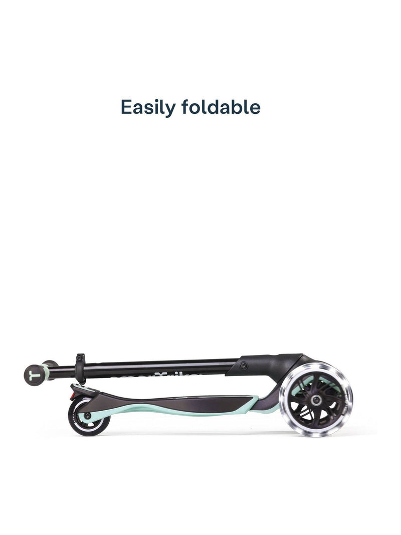 smarTrike Xtend Ride-On Plus scooter soft green, imported from the UK