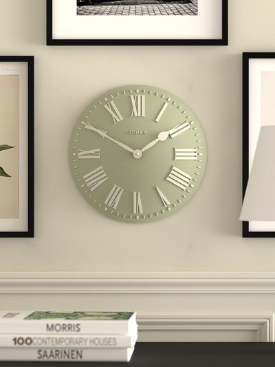Jones Clocks Salviegrønn Strand Konveks Veggklokke 30cm