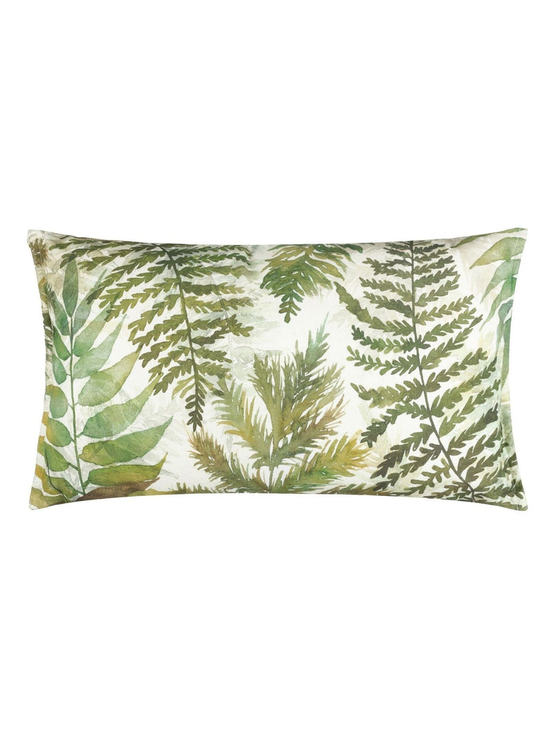 Voyage Moss Elowen reversible outdoor cushion 30x50 cm, UK version
