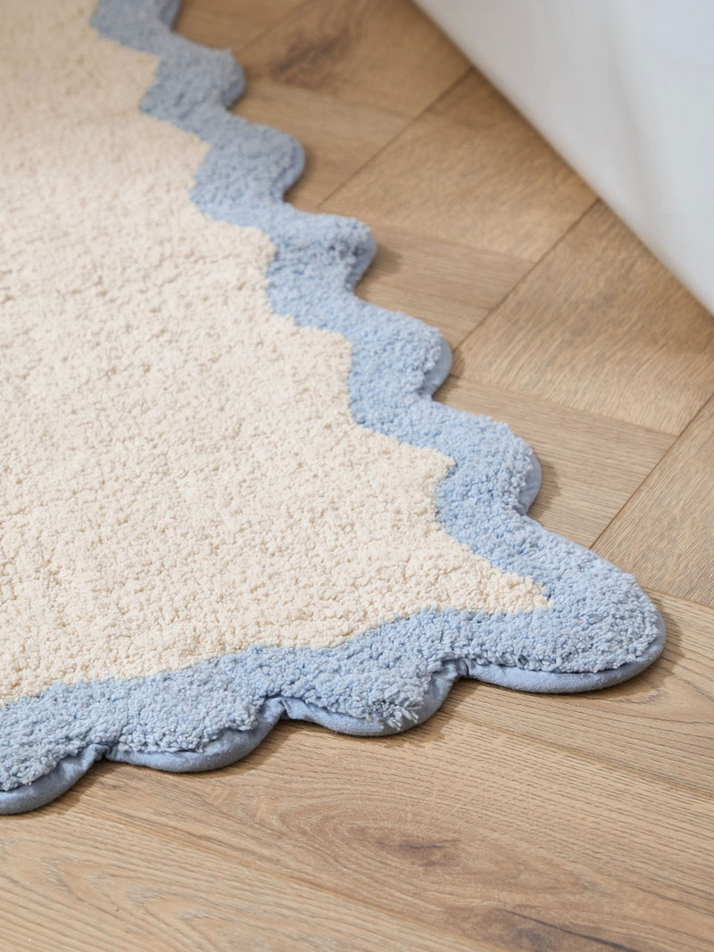 Furn Sky scalloped edge bath mat 50x80 cm, UK version