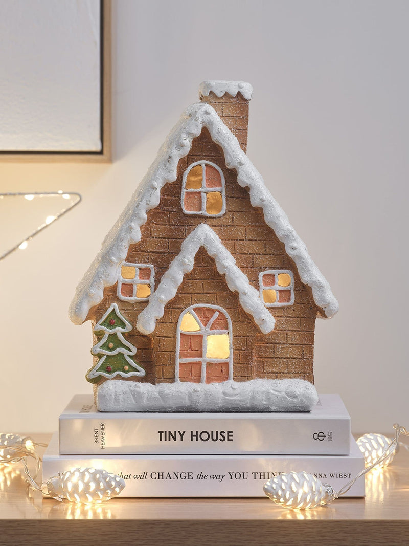 Lights4fun light up gingerbread house white brown 23cm - British product