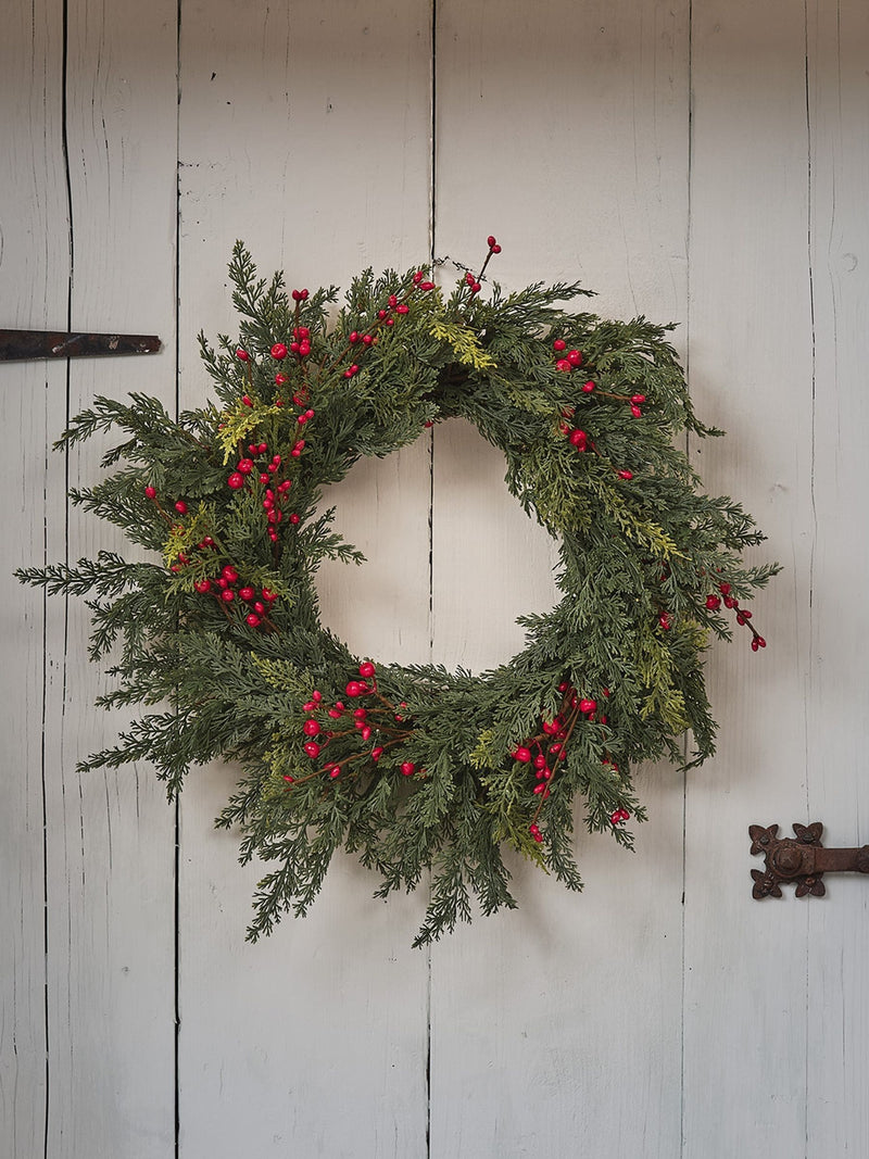 Lights4fun pre lit red berry Christmas wreath 45cm (British brand)