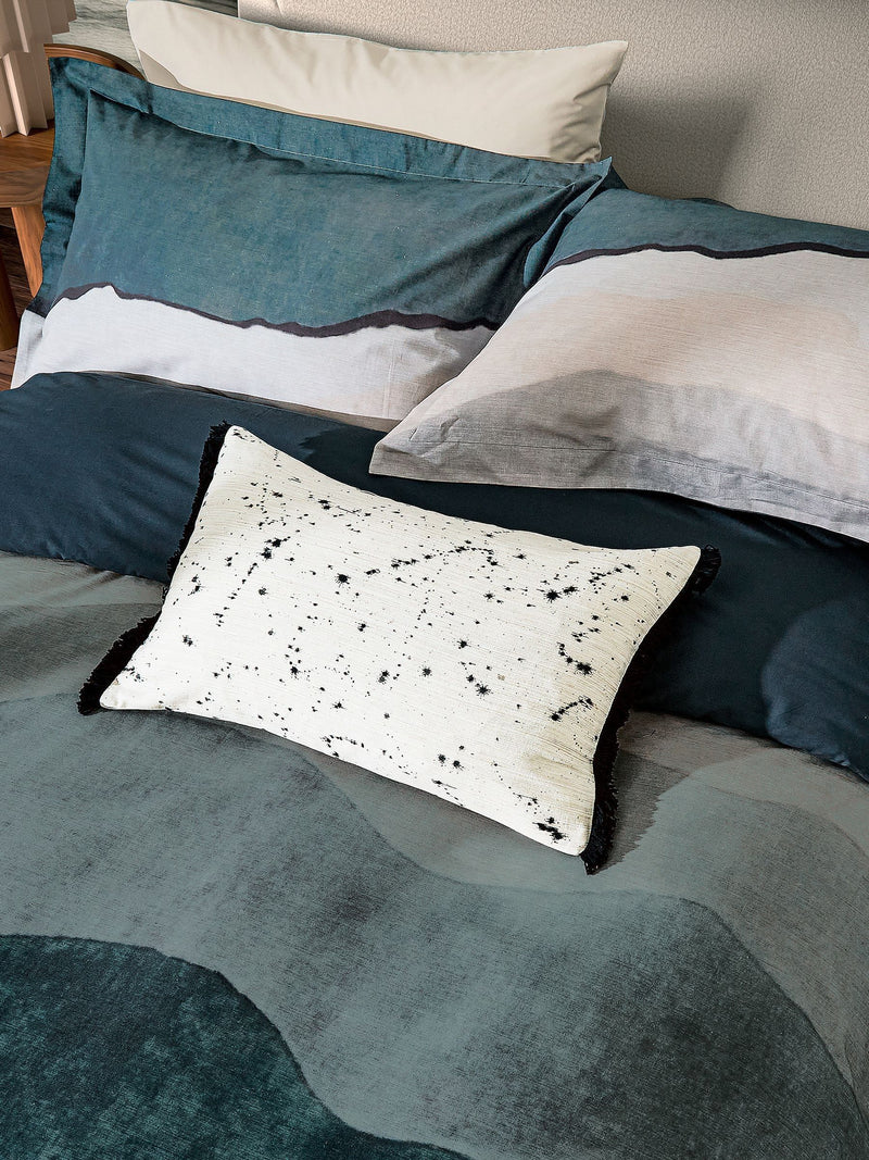 Harlequin Agate Moho cushion 60x40cm - British product
