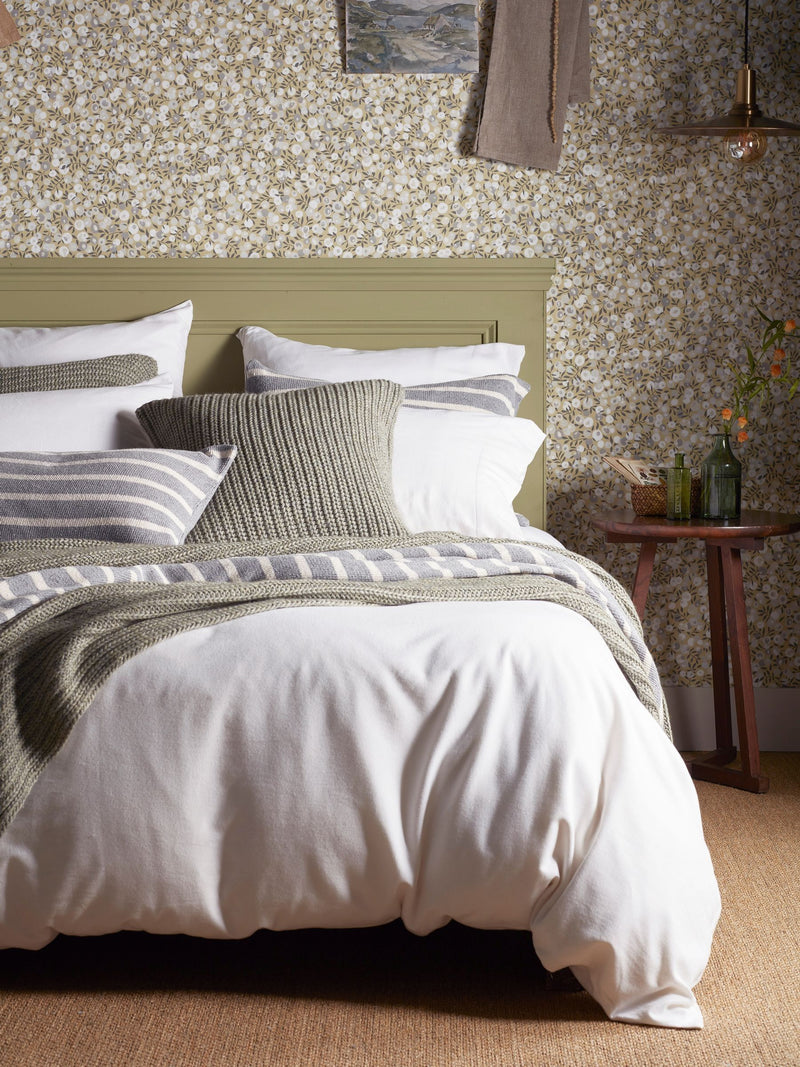Secret Linen Store white Henry brushed cotton pillowcase - British product