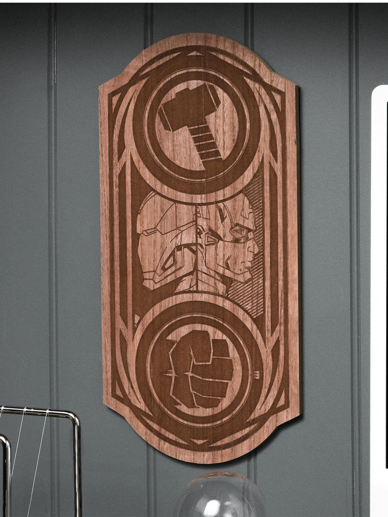 Marvel brown wall plaque featuring Iron Man and Captain America, UK version