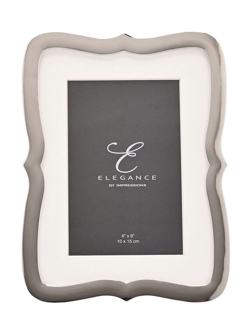 Widdop cream wavy edged photo frame, imported from the UK