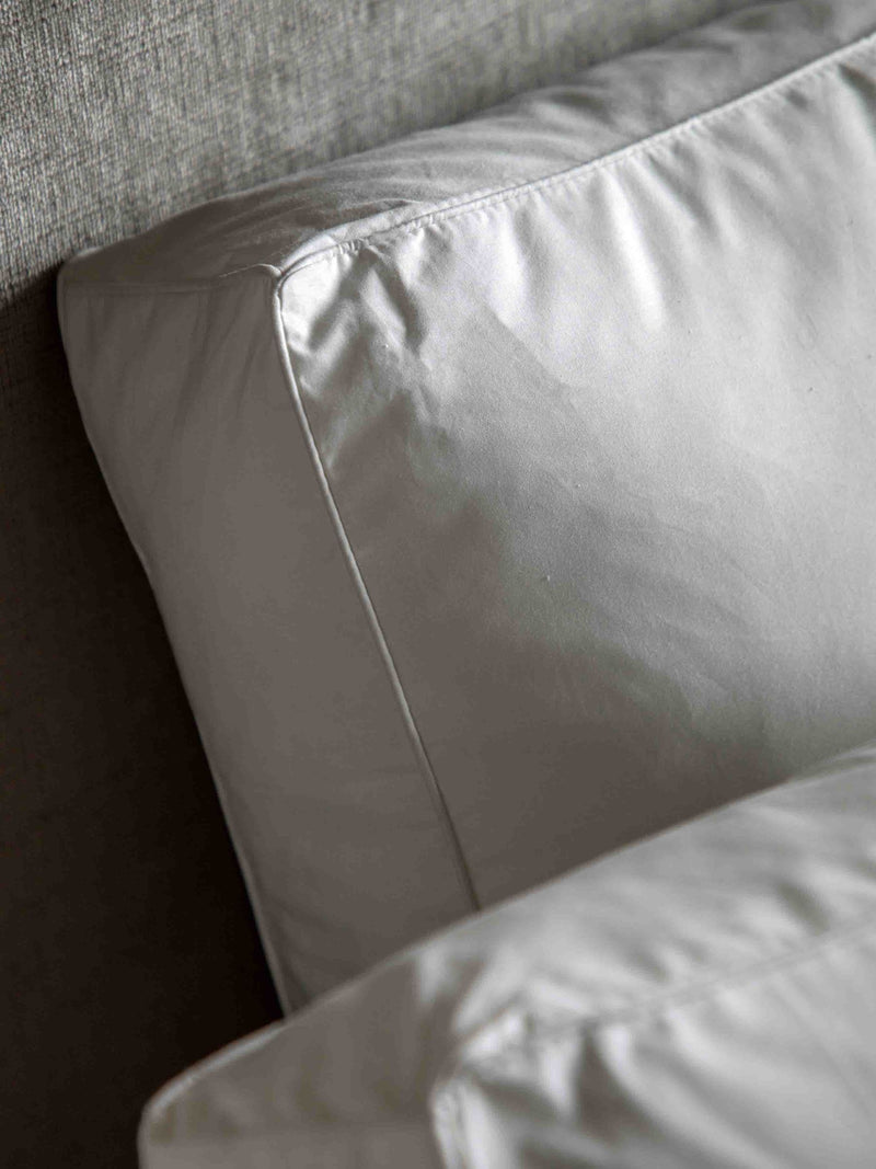 Gallery Home Serene Sleep pillows box edge pair, UK version