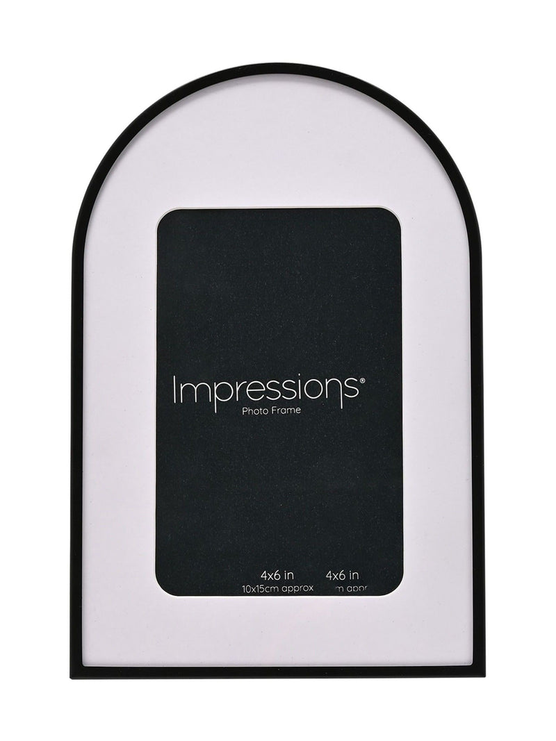 Widdop black arched photo frame for 4x6 prints, UK version