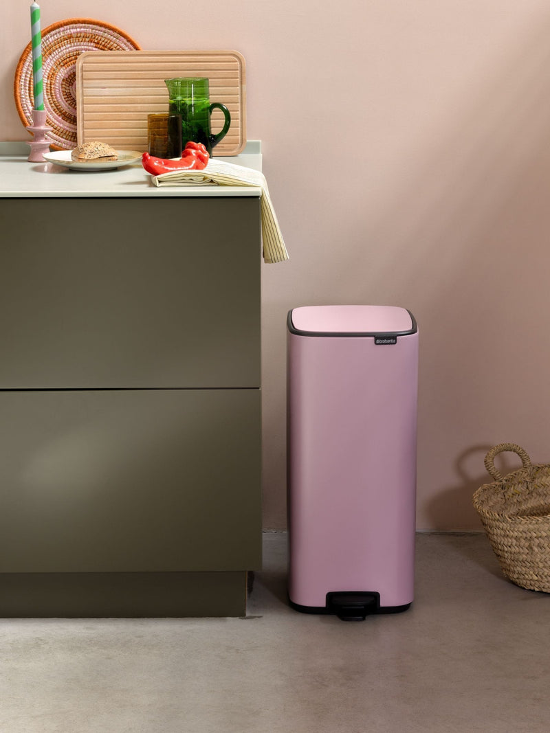 Brabantia Bo Pedal Bin 30L lilac pink - British product