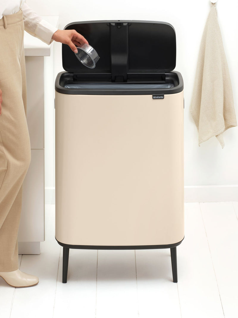 Brabantia Bo Touch Bin soft beige 60 litre (British brand)