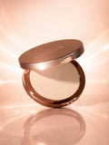 Delilah Pure Touch hyaluronic pressed powder - British product