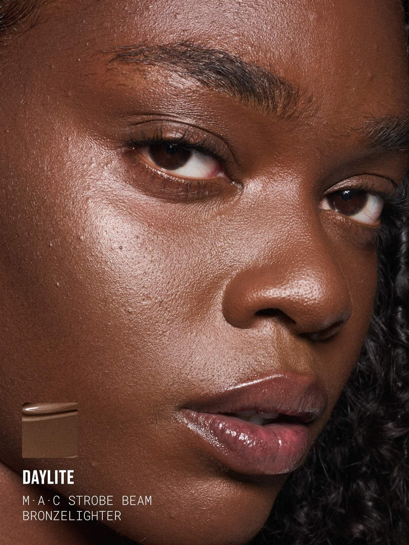 MAC Strobe Beam Liquid Bronzelighter - British product