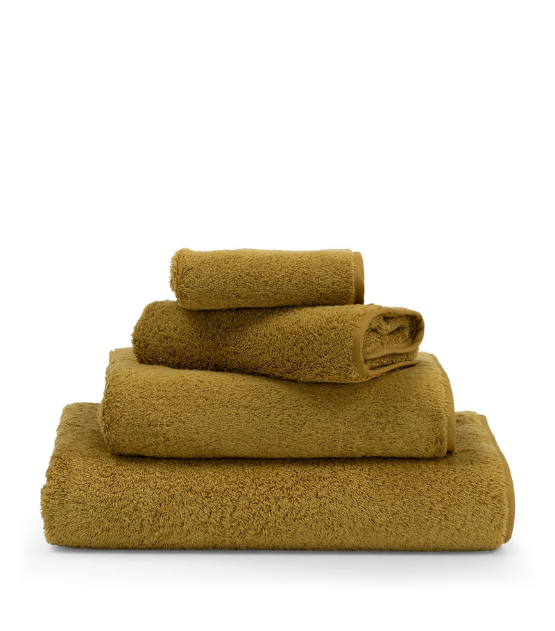 Frette hand towel Unito 60cm x 110cm, imported from the UK