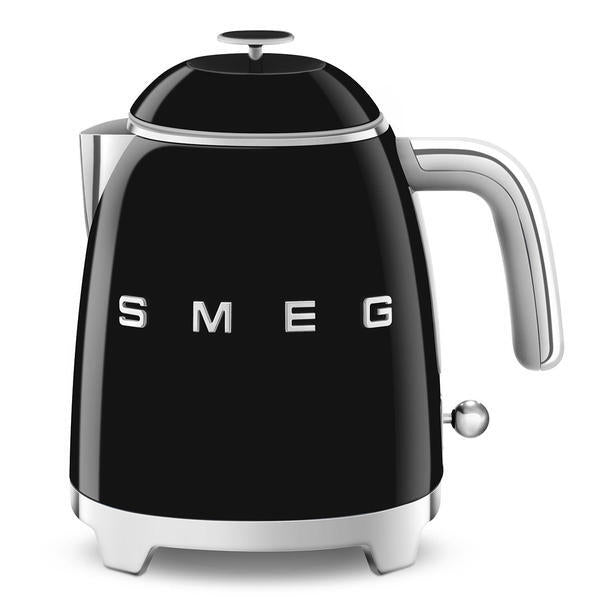Smeg retro kettle and toaster set in black, UK version