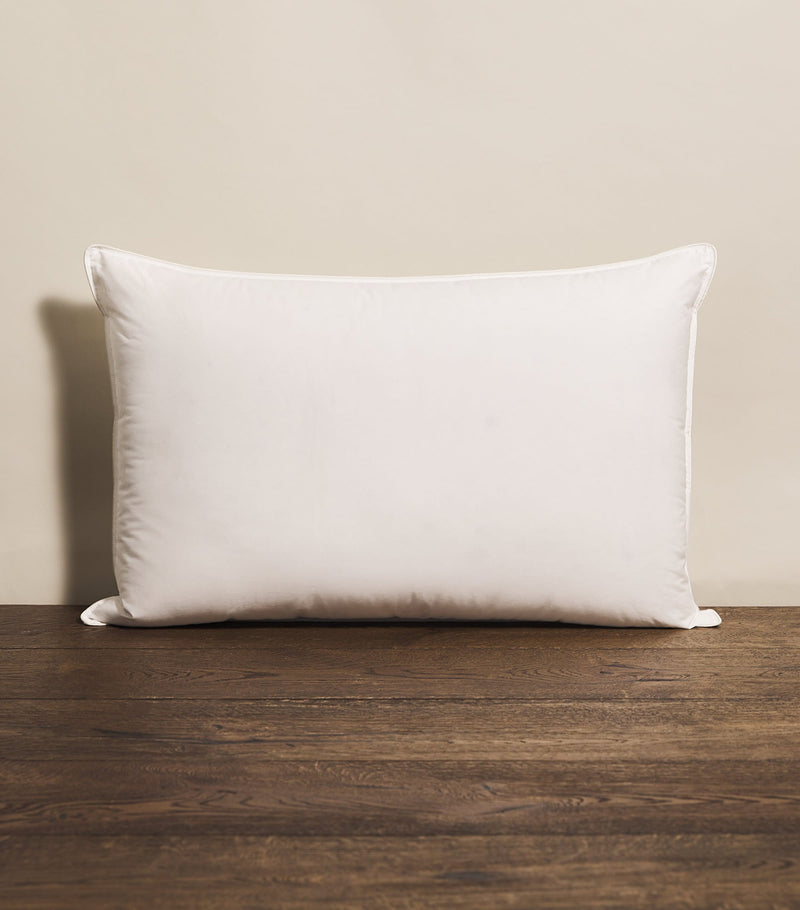 Harrods of London Down A1-Grade Standard Pillow 50cm x 75cm, UK version