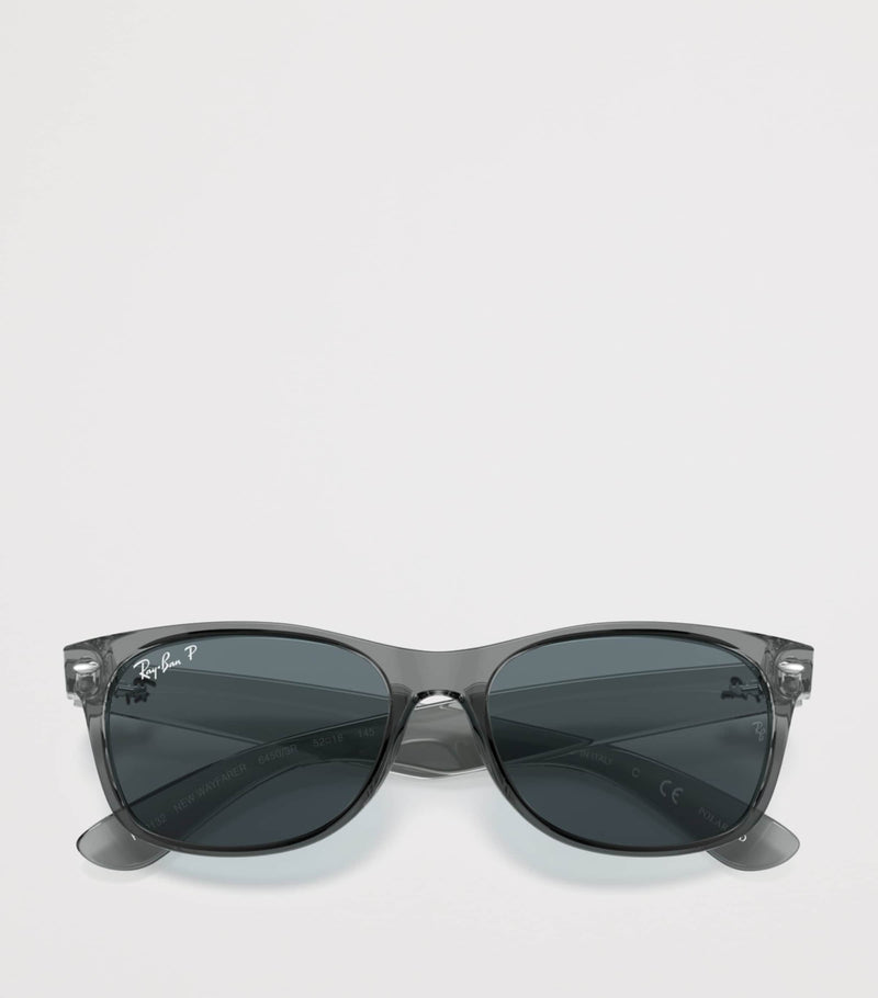 Ray-Ban New Wayfarer Classic sunglasses model 0RB2132 (British brand)