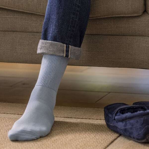 IOMI extra wide diabetic socks 3 pack, UK version